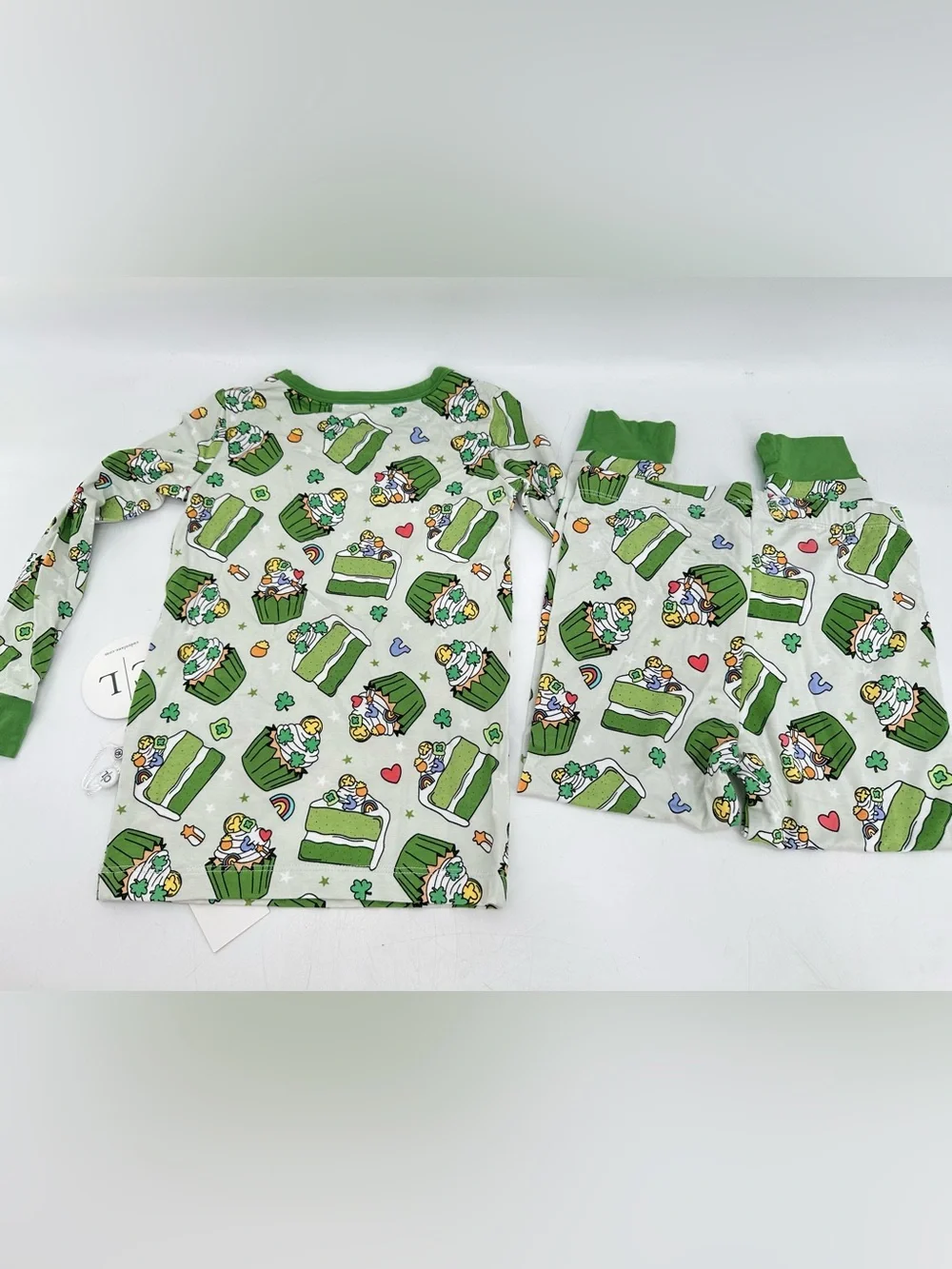 Caden Lane NWT Shamrock Sweets Print Dessert Green Pajama Set Size 3T